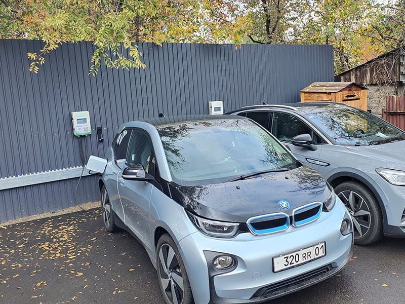 wall ev charging stationn-aegen