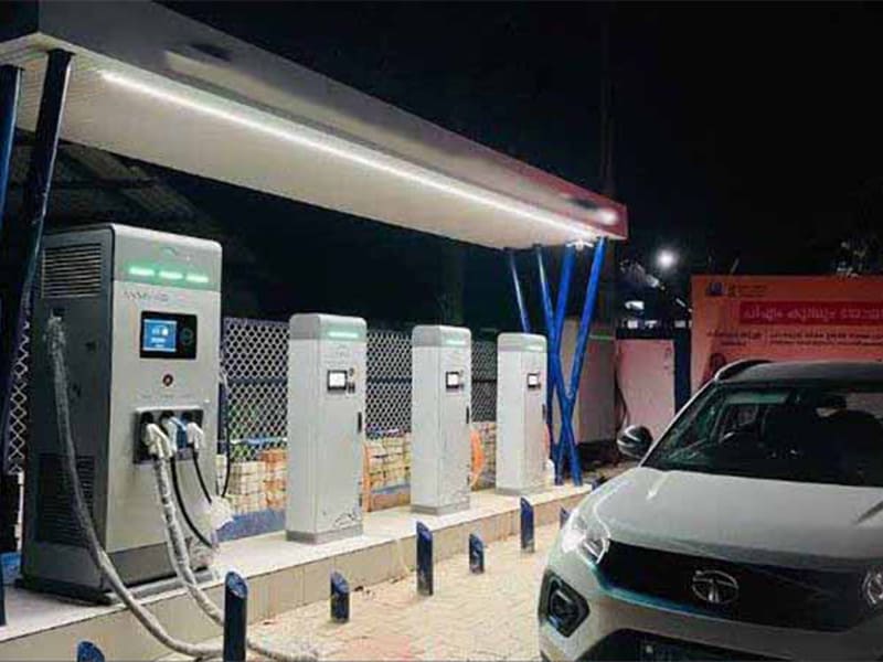 Should Gas Station Operators Add EV Charging Stations to Their Business? gas station operators EV charging station-aegen